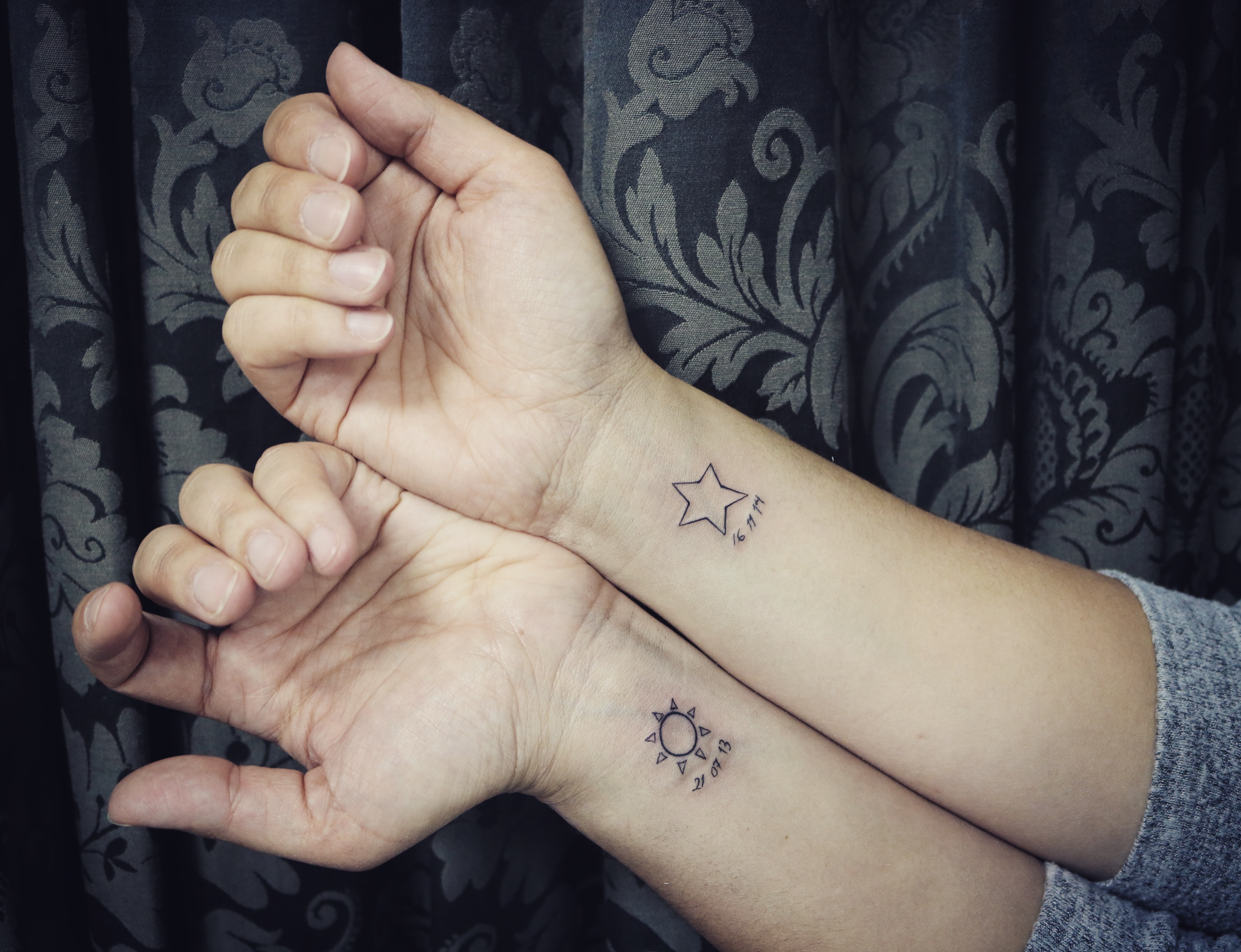 Tatuaje con hermanas